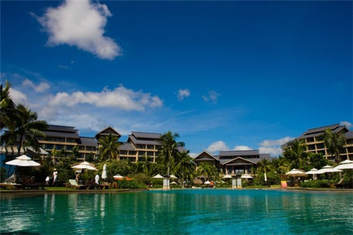 奶茶知名不错加盟品牌有哪些，开家澜泊湾奶茶加盟店靠谱吗