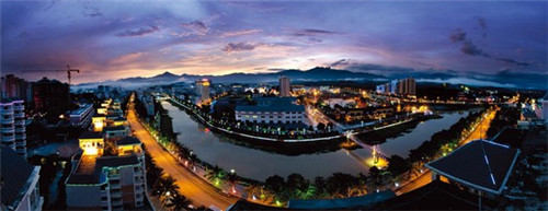 路边早市哪里好玩（路边早餐摊小吃卖什么最好）